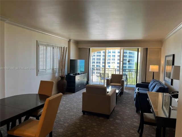 4 of 39 - 601 N Ft Lauderdale Beach Boulevard #912, Fort Lauderdale, FL