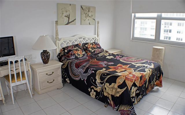 3 of 17 - 9511 Collins Avenue #1108, Surfside, FL