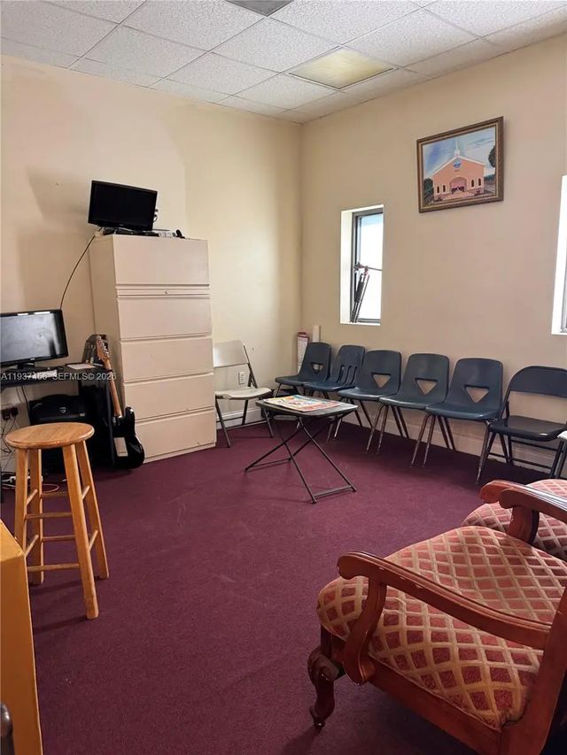 5 of 8 - 1595 Nw 119th Street, North Miami, FL