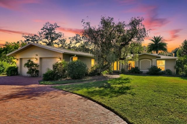 74 Aqua Lane, North Fort Myers