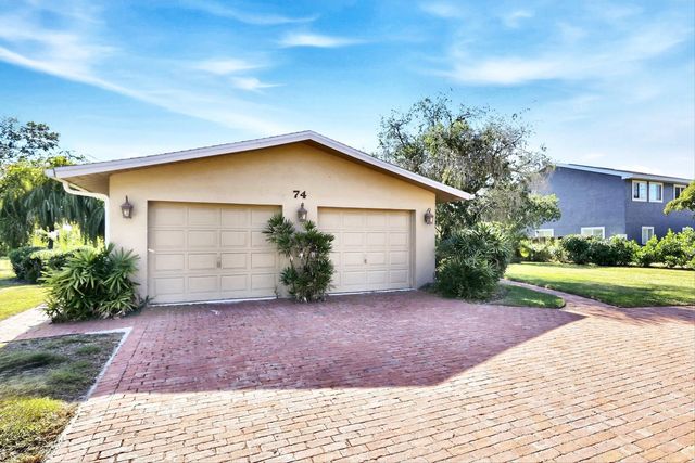 4 of 50 - 74 Aqua Lane, North Fort Myers, FL