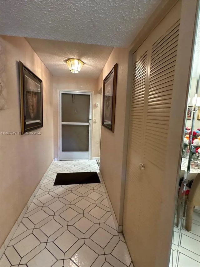 5 of 27 - 6080 Nw 44th Street #107, Lauderhill, FL