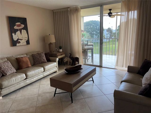 3 of 9 - 7690 Nw 18th Street #408, Margate, FL