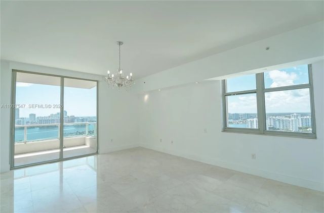 4 of 71 - 3330 Ne 190th Street #mph15, Aventura, FL