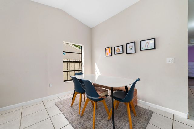 5 of 32 - 1060 Cedar Creek Way, Davie, FL