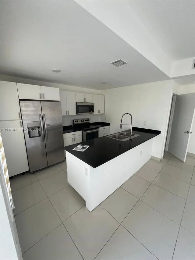 4 of 17 - 13937 Sw 259th Way, Homestead, FL