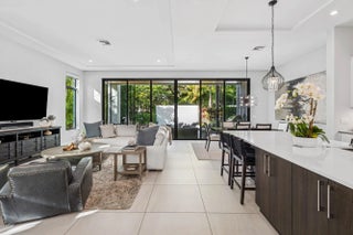 Photo of Listing #R11151003