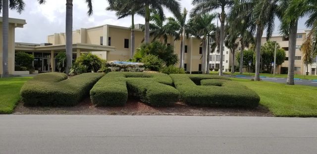 300 Ne 26th Avenue #305, Boynton Beach