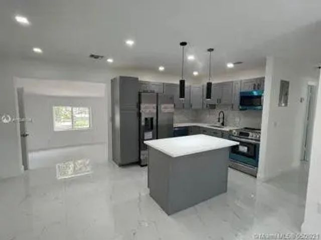 751 Nw 18th Street, Pompano Beach