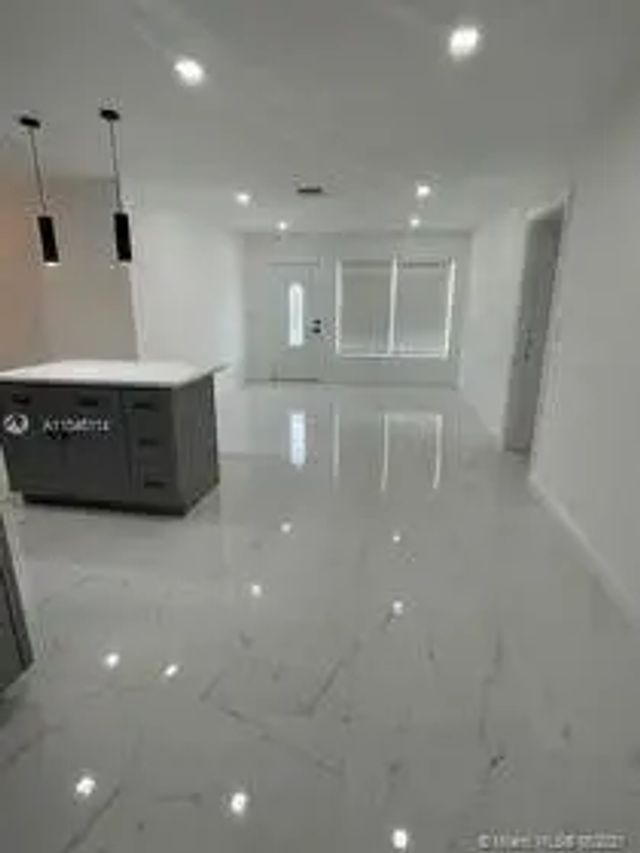 2 of 11 - 751 Nw 18th Street, Pompano Beach, FL