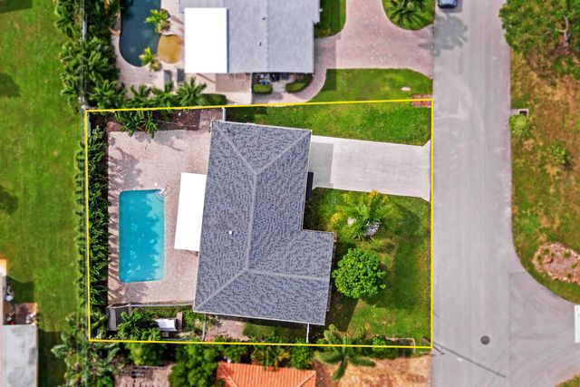 3 of 36 - 912 Se 8th Court, Deerfield Beach, FL