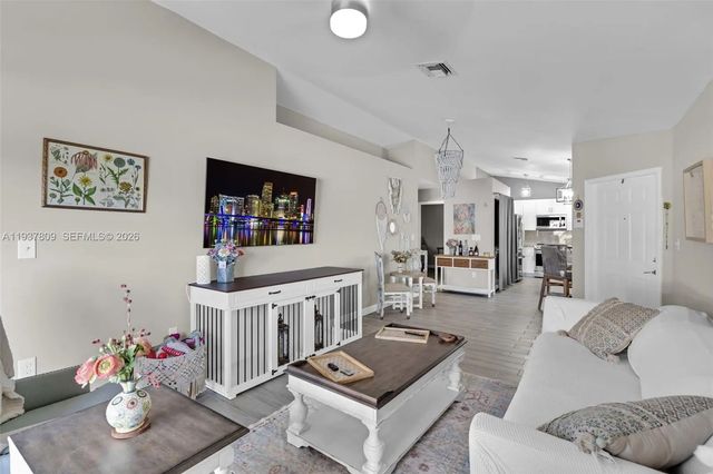 5 of 32 - 10831 Nw 3rd Court, Pembroke Pines, FL