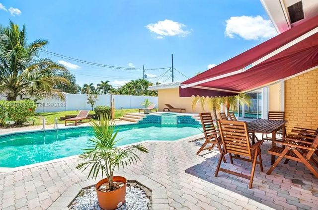5320 Ne 16th Terrace, Fort Lauderdale