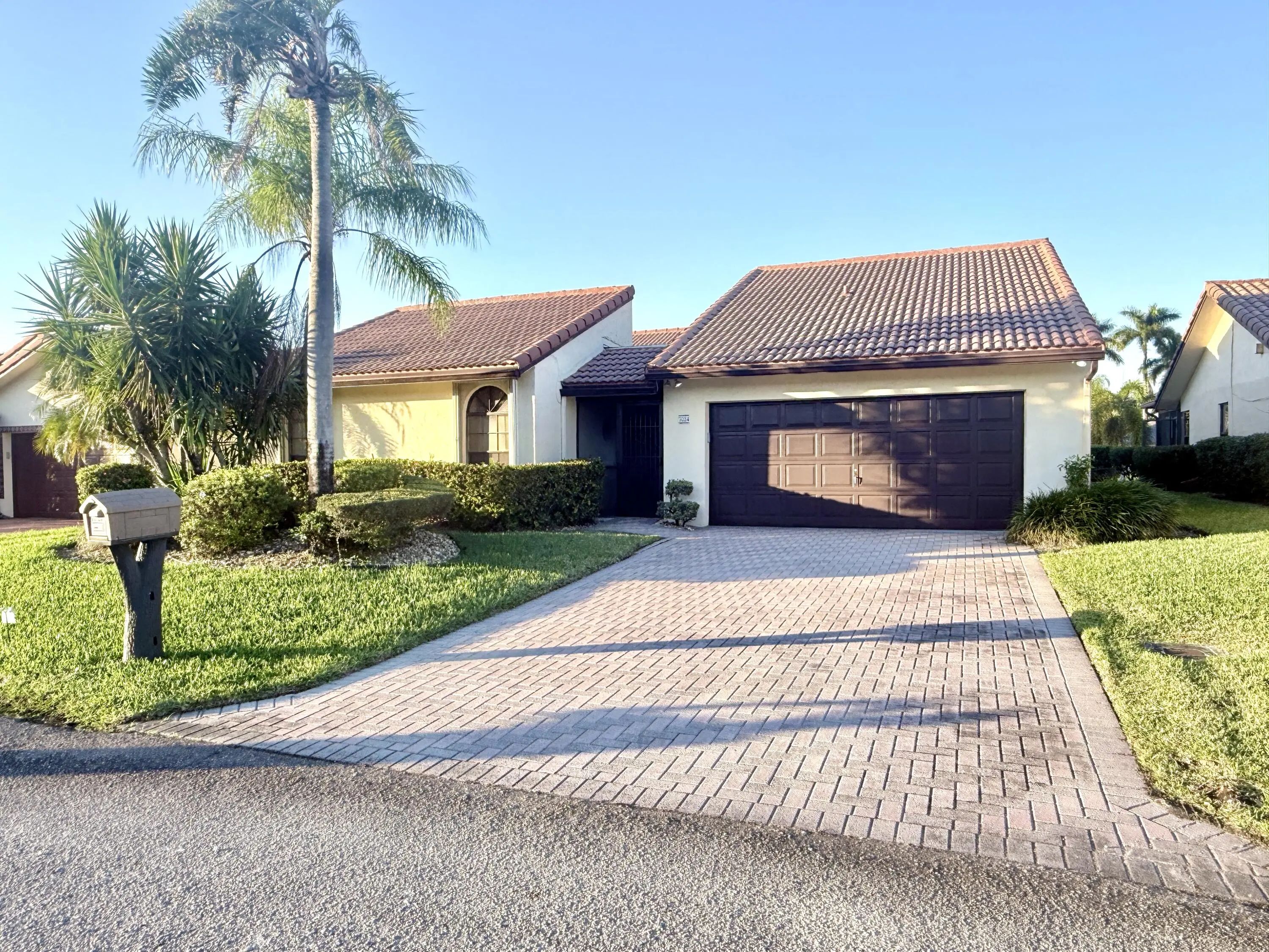 7024 Golf Pointe Circle, Tamarac