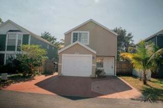 Photo of Listing #R11151112