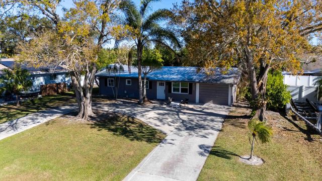 2 of 23 - 477 Se Asbury Lane, Port St. Lucie, FL