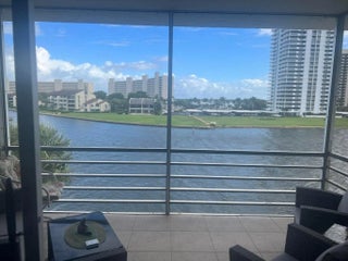 Photo of Listing #R11151126