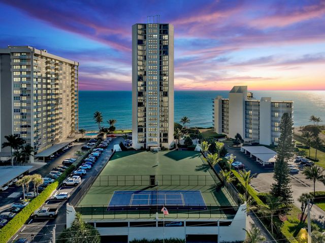 5 of 63 - 5420 N Ocean Drive #1106, Singer Island, FL