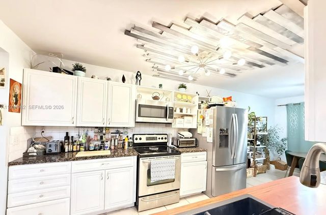 3330 Atlanta Street #14c, Hollywood