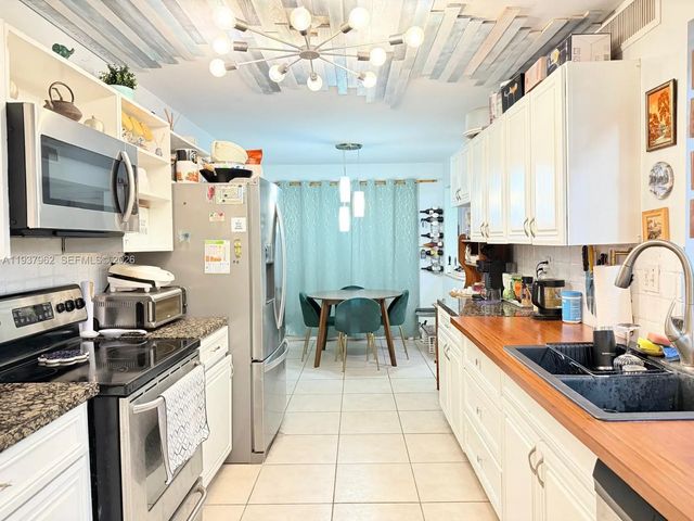 5 of 15 - 3330 Atlanta Street #14c, Hollywood, FL