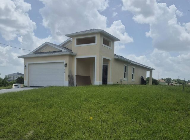 546 Pachman Circle, Lehigh Acres
