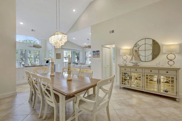 Photo of Listing #R11151186