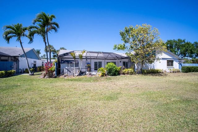 2 of 12 - 1103 Timberlane Circle, Greenacres, FL
