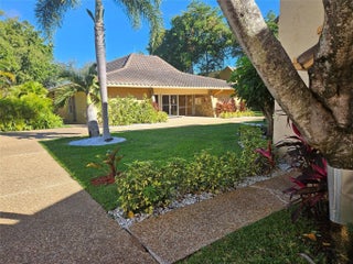 Photo of Listing #F10543441