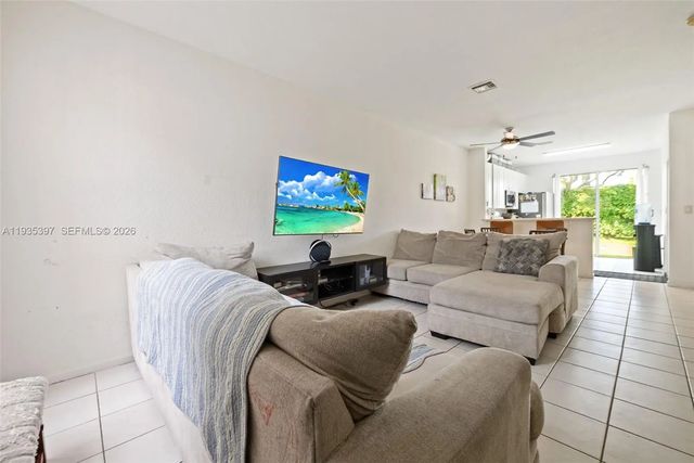 4 of 25 - 1958 Nw 79th Way, Pembroke Pines, FL