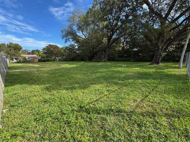 2 of 2 - 261 Nw 96th Street, Miami, FL