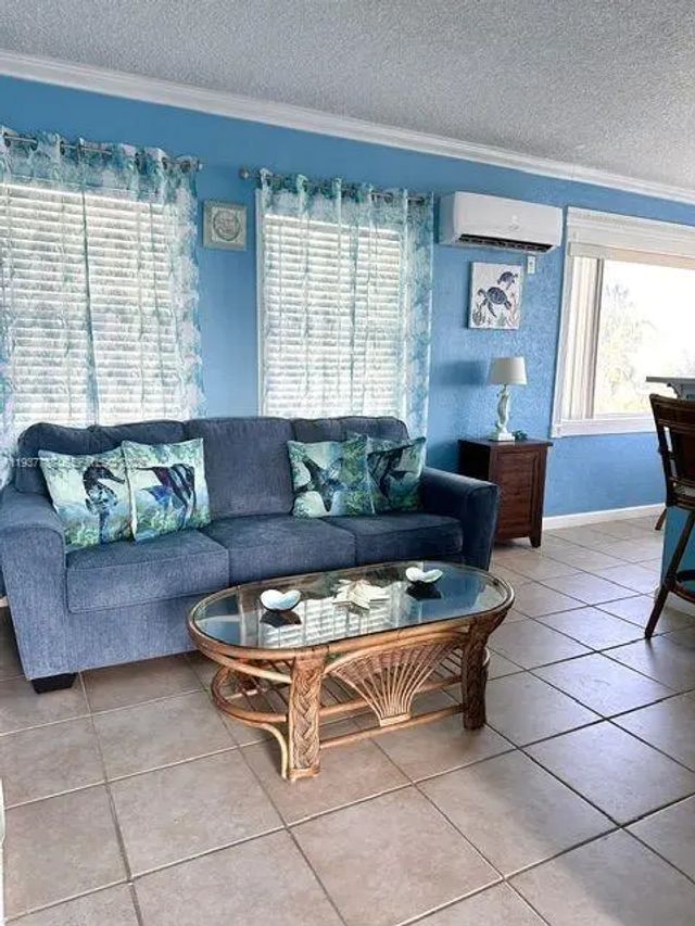 4 of 11 - 3401 Ne 10th Street #1,3,7,8,9,11,12, Pompano Beach, FL