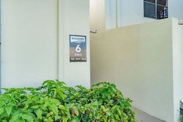 2 of 31 - 20341 Ne 30th Avenue #ph14-6, Aventura, FL