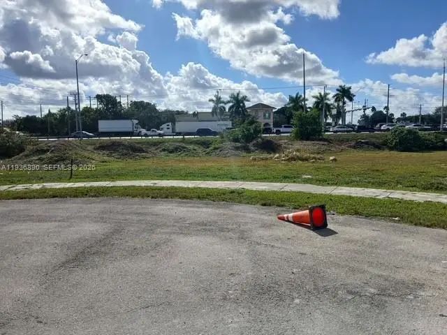3 of 6 - 550 Sw 136th Place, Miami, FL