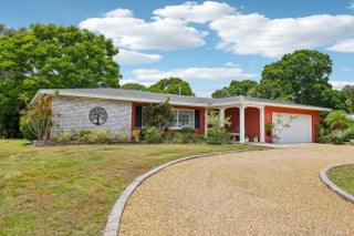 Photo of Listing #R11151461