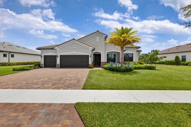 9218 Balsamo Drive, Palm Beach Gardens