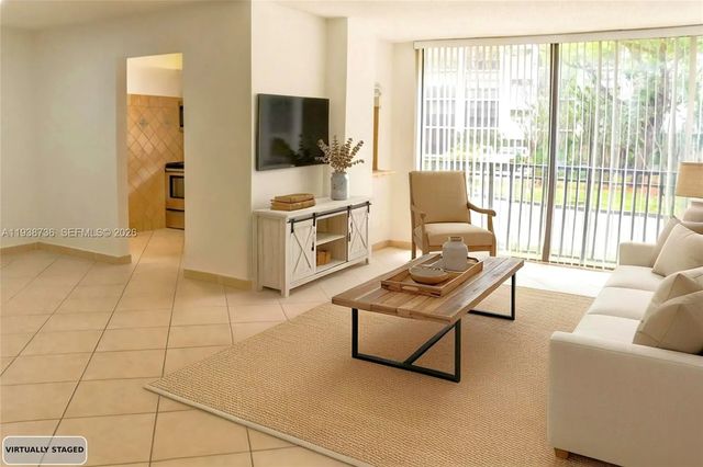 16919 N Bay Road #118, Sunny Isles Beach