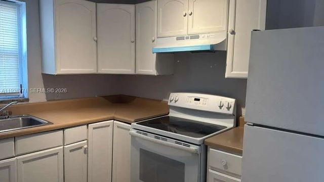 5 of 9 - 4160 Nw 21st Street #223d, Lauderhill, FL