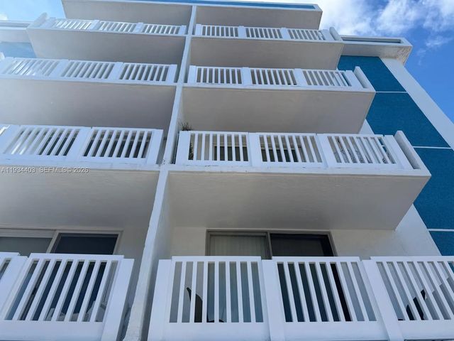 910 Michigan Avenue #305, Miami Beach