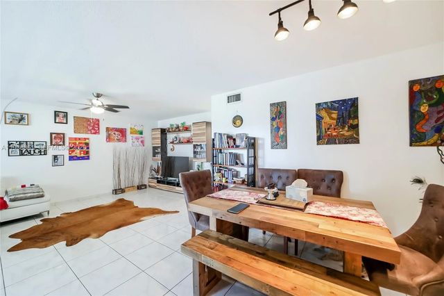 5 of 56 - 541 Blue Heron #205c, Hallandale Beach, FL
