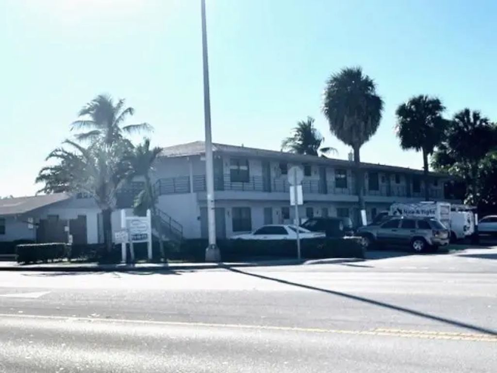 1711 S Cypress Road, Pompano Beach