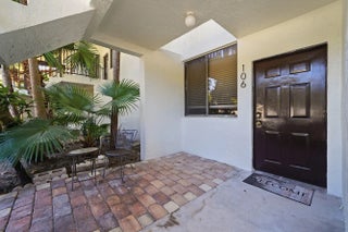 Photo of Listing #F10543128