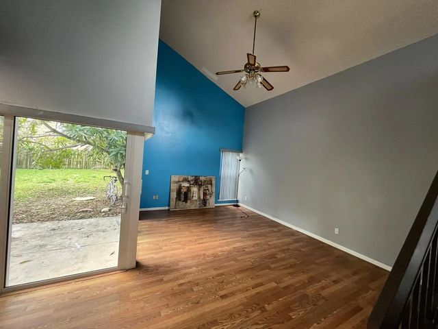 5 of 10 - 3510 Nw 73rd Way, Coral Springs, FL