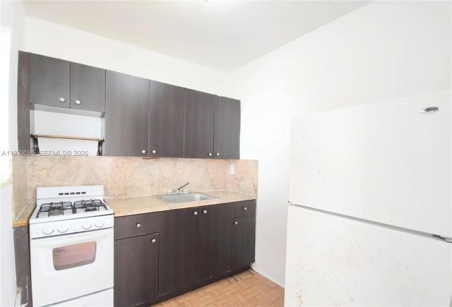 4 of 45 - 1565 Sw 6th Street, Miami, FL