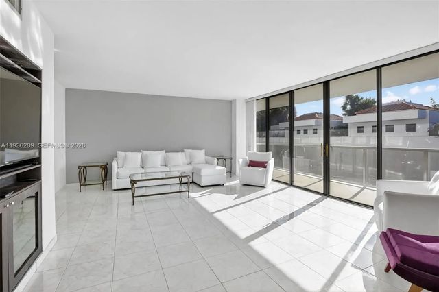 3 of 81 - 20281 E Country Club Drive #201, Aventura, FL