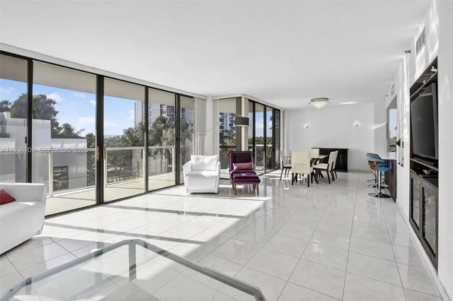4 of 81 - 20281 E Country Club Drive #201, Aventura, FL