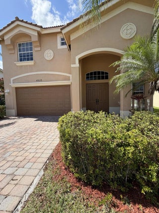 Photo of Listing #R11151663