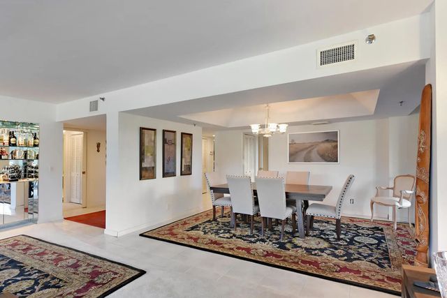 5 of 35 - 2427 Presidential Way #204, West Palm Beach, FL