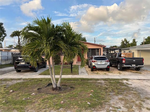 5 of 37 - 17 E 50th Place, Hialeah, FL