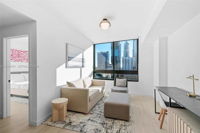 2 of 33 - 225 N Miami Avenue #1405, Miami, FL