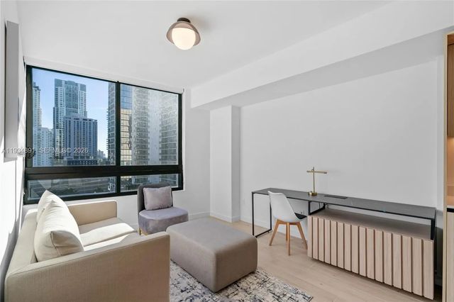 4 of 33 - 225 N Miami Avenue #1405, Miami, FL